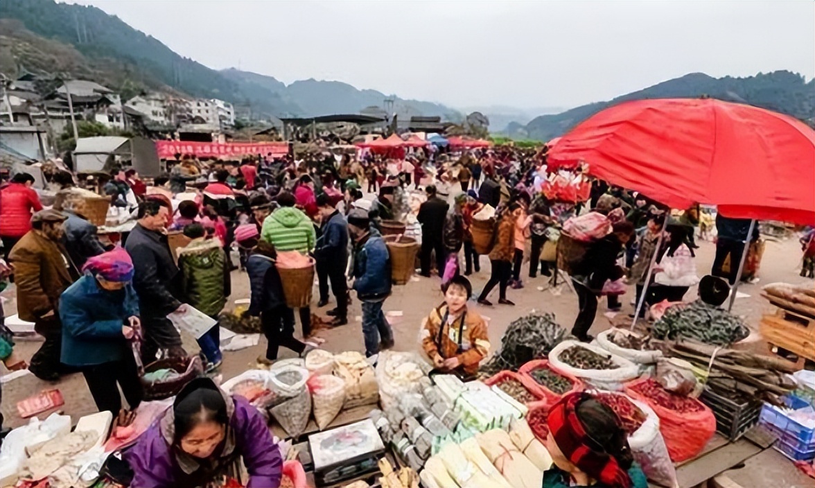 农村集市有什么东西不能买,农村集市摊点都有哪些