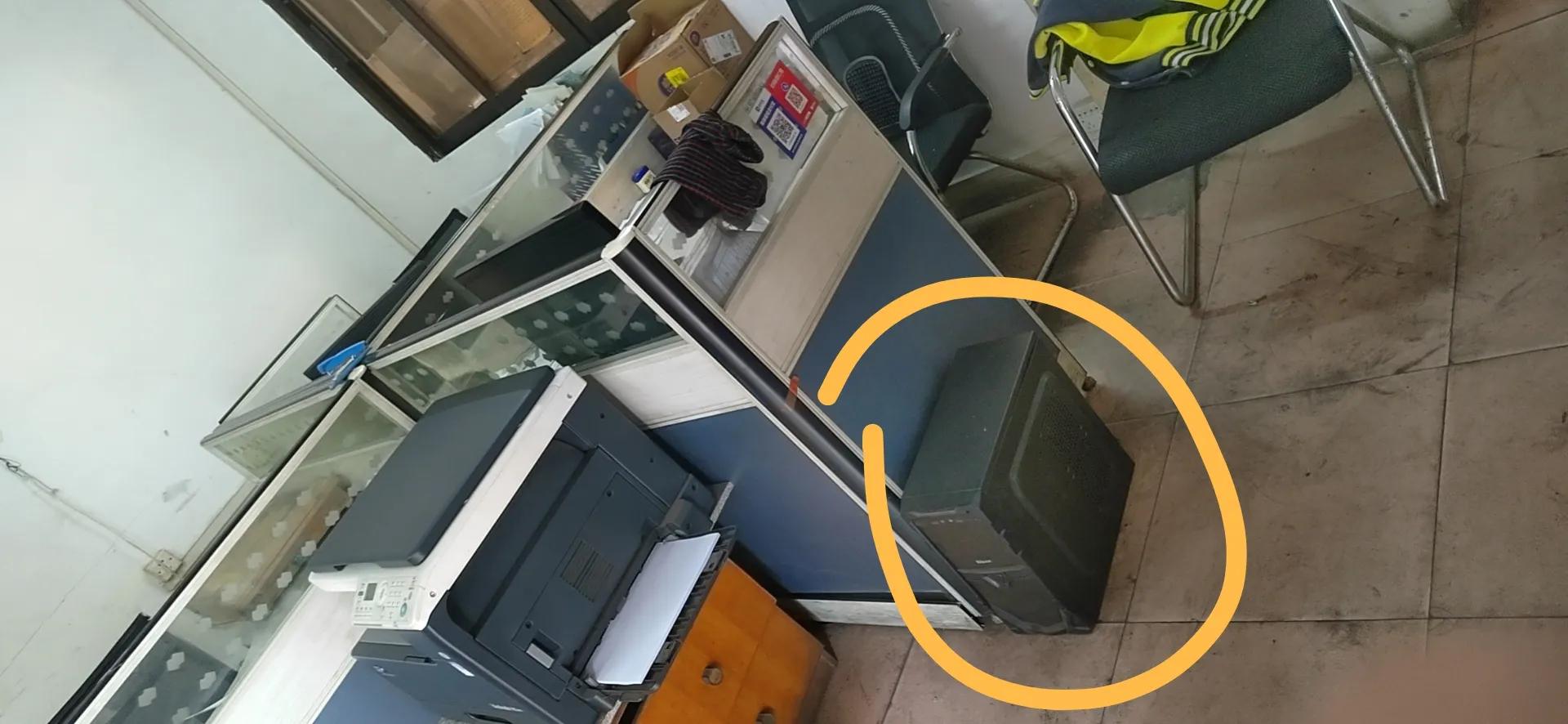 台式电脑开机主机没反应怎么回事,电脑主机开机一闪一闪启动不起来