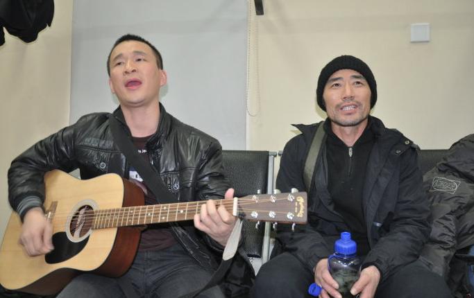 旭日阳刚2017年现状,旭日阳刚对汪峰什么看法