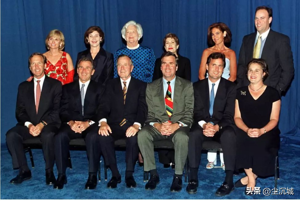 十年同窗抵不过三代从商,十年寒窗抵得上几代人的努力