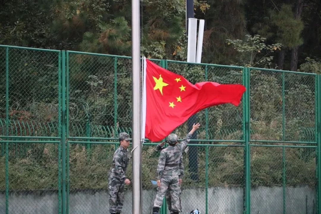 热血少年,百炼成钢!天府师一国防教育活动火热开展