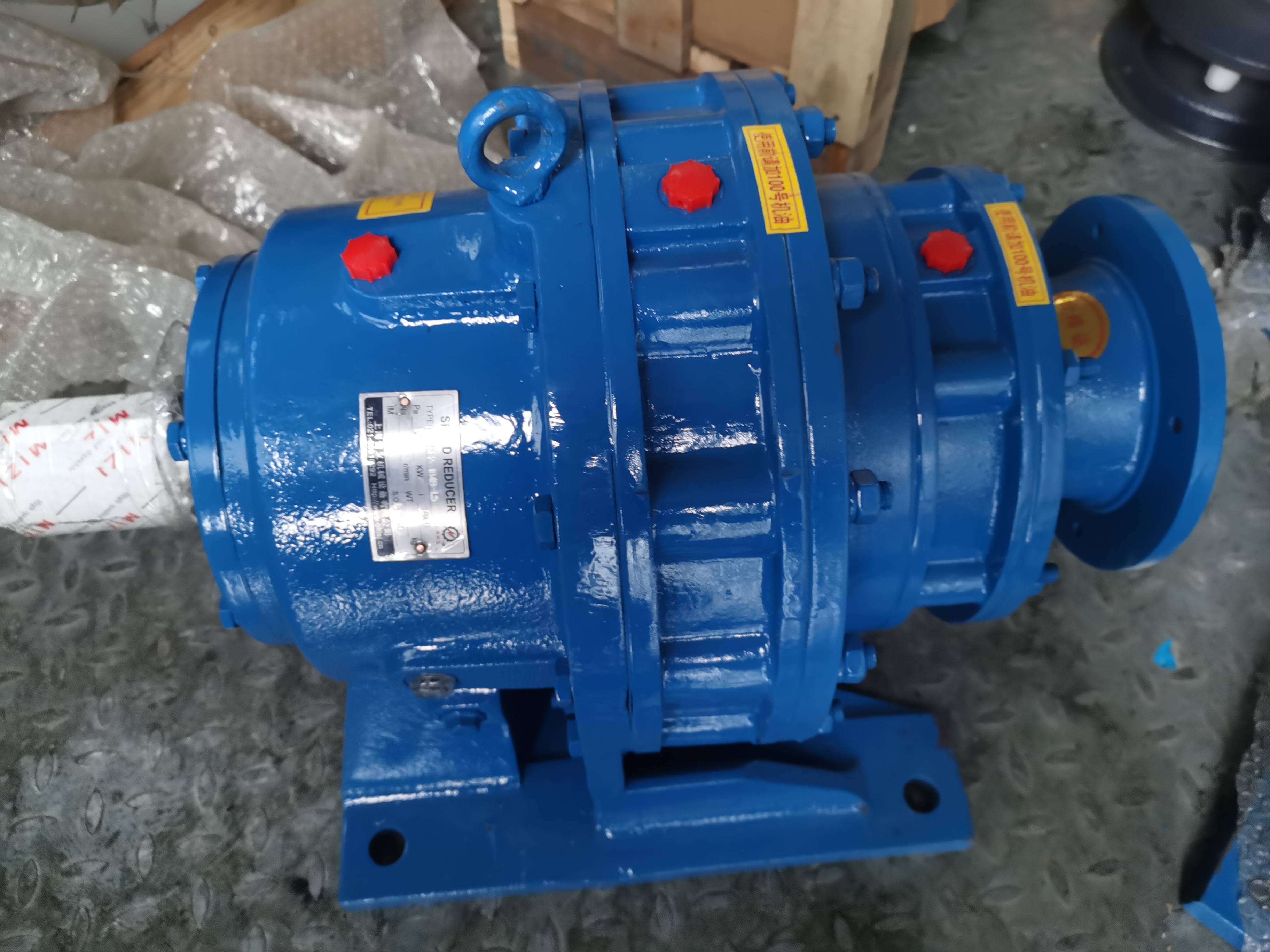 RF77DRN132S4RF77DV132M4粉碎机减速机RF77DRE160M4许用扭矩