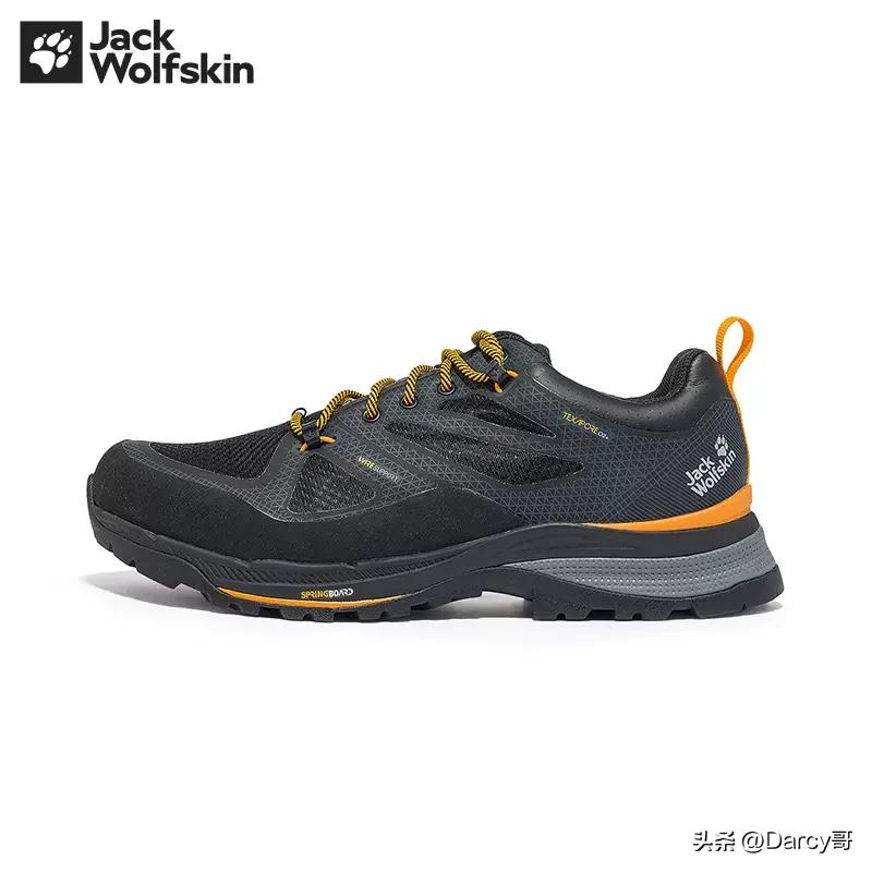 狼爪户外运动三合一,北面和狼爪哥伦比亚哪个档次最高