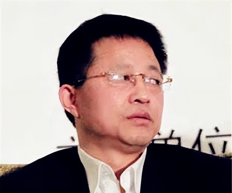 让银行损失5亿的*局骗**：富商花2万伪造金缕玉衣，5位专家估值24亿