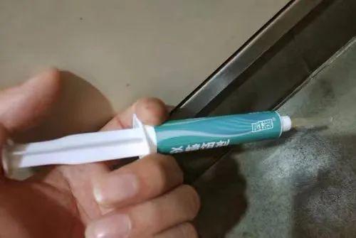 把蟑螂老窝端了能彻底消灭蟑螂吗,如何彻底消灭蟑螂家用小妙招