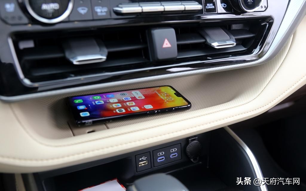 四代汉兰达四驱走冰雪路如何操作,四代胜达和汉兰达四驱