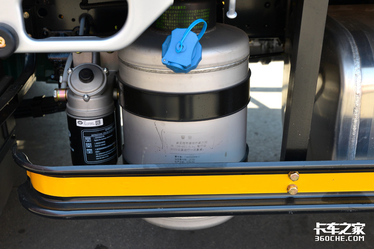 160马力配小八挡箱，蓝牌轻卡全能选手，解放领途新车已上线