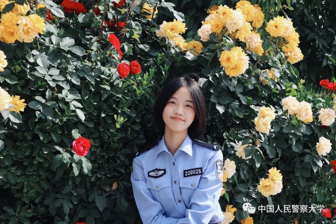 愿你们进入考场有所向披靡的自信,愿你们未来充满勇气和成功