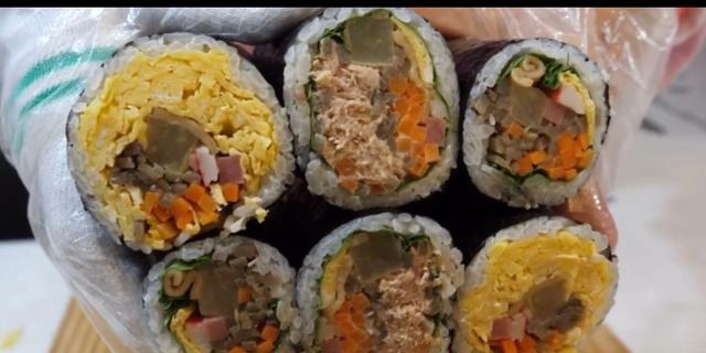 东北大妈做生意,退休东北大妈在蒙城做烘焙