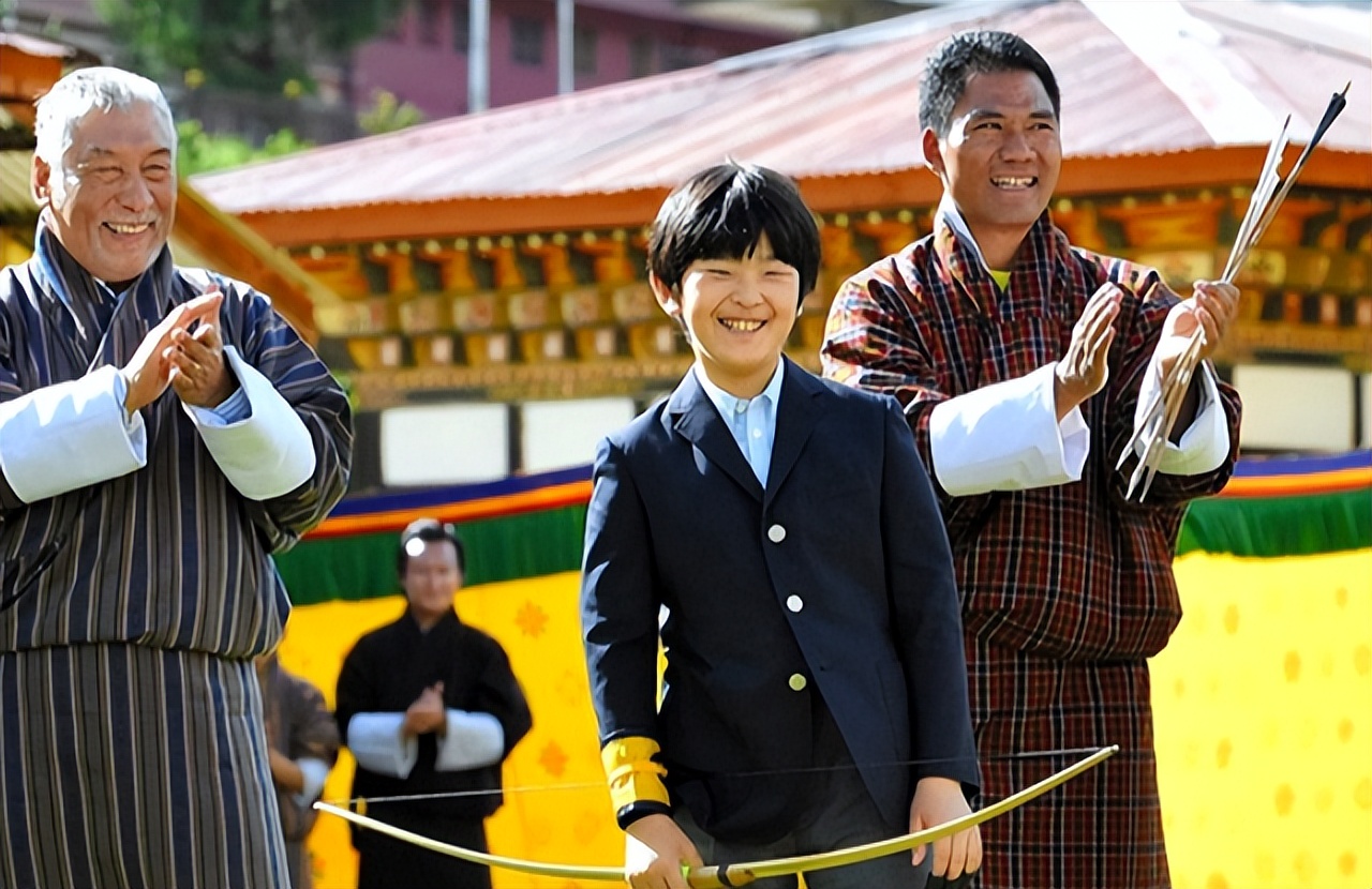 悠仁亲王为日本独苗,日本皇室17岁悠仁