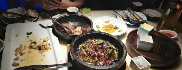 床下传来的铃声让我想起妻子，我该如何面对？