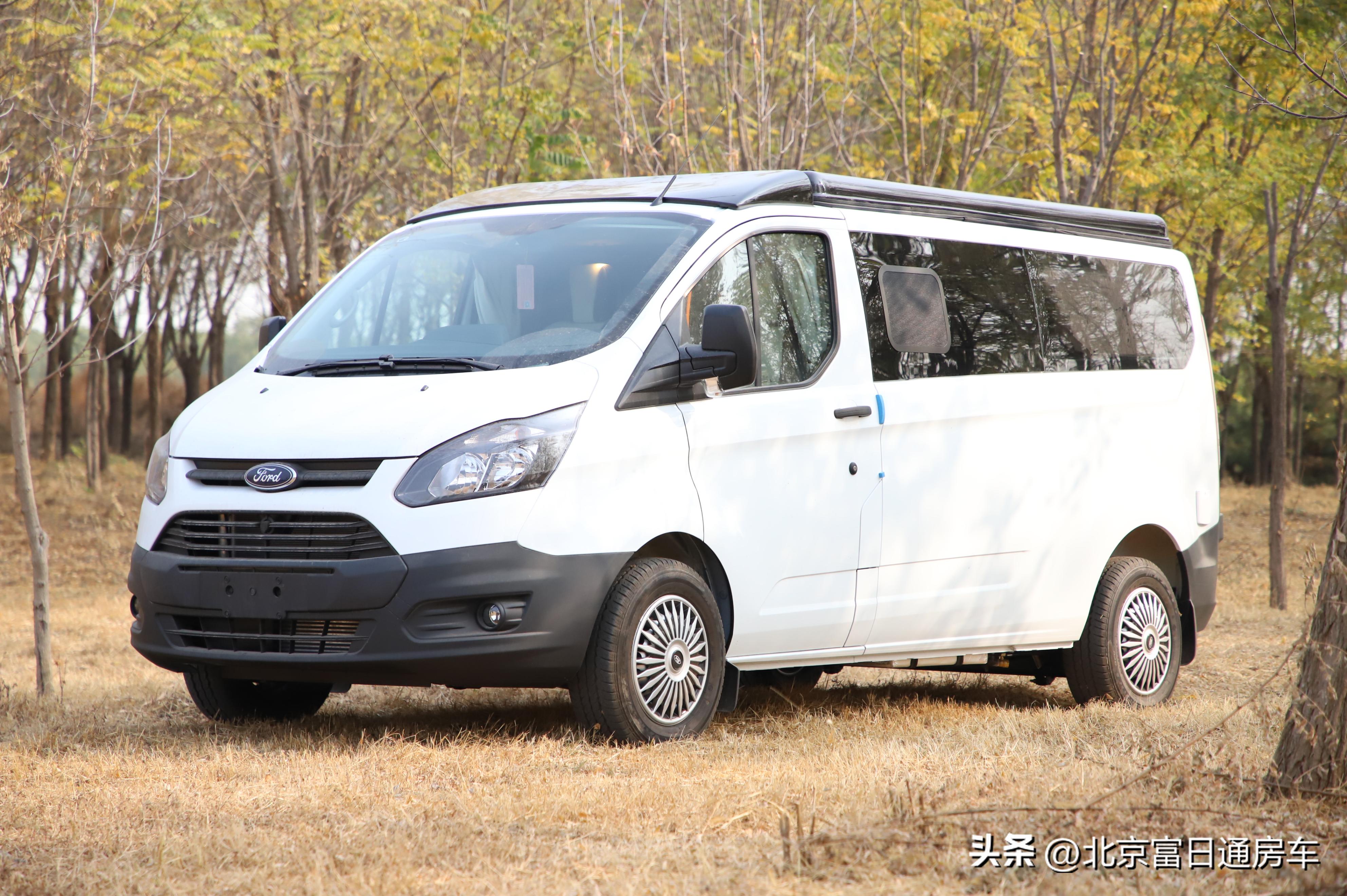 自带全封闭帐篷越野房车,模块化露营房车车长4米重500