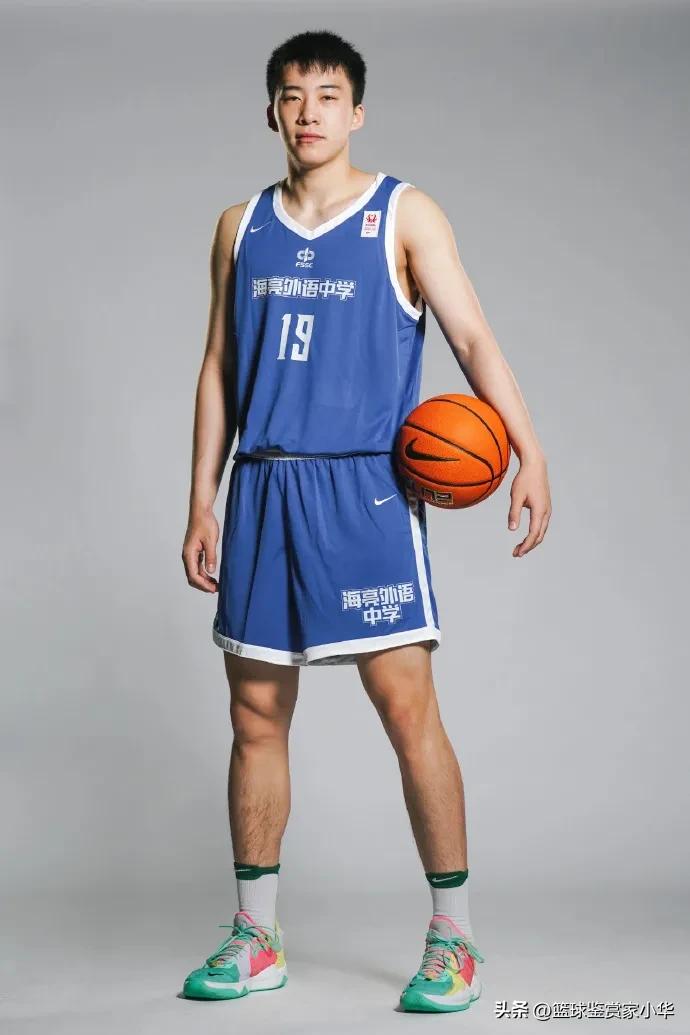 崔永熙隔扣余嘉豪,崔永熙余嘉豪