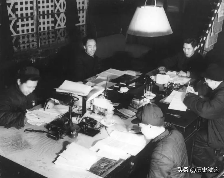 1957年毛主席邀臧克家谈话，臧克家：《*园春沁**》能不能改一下？