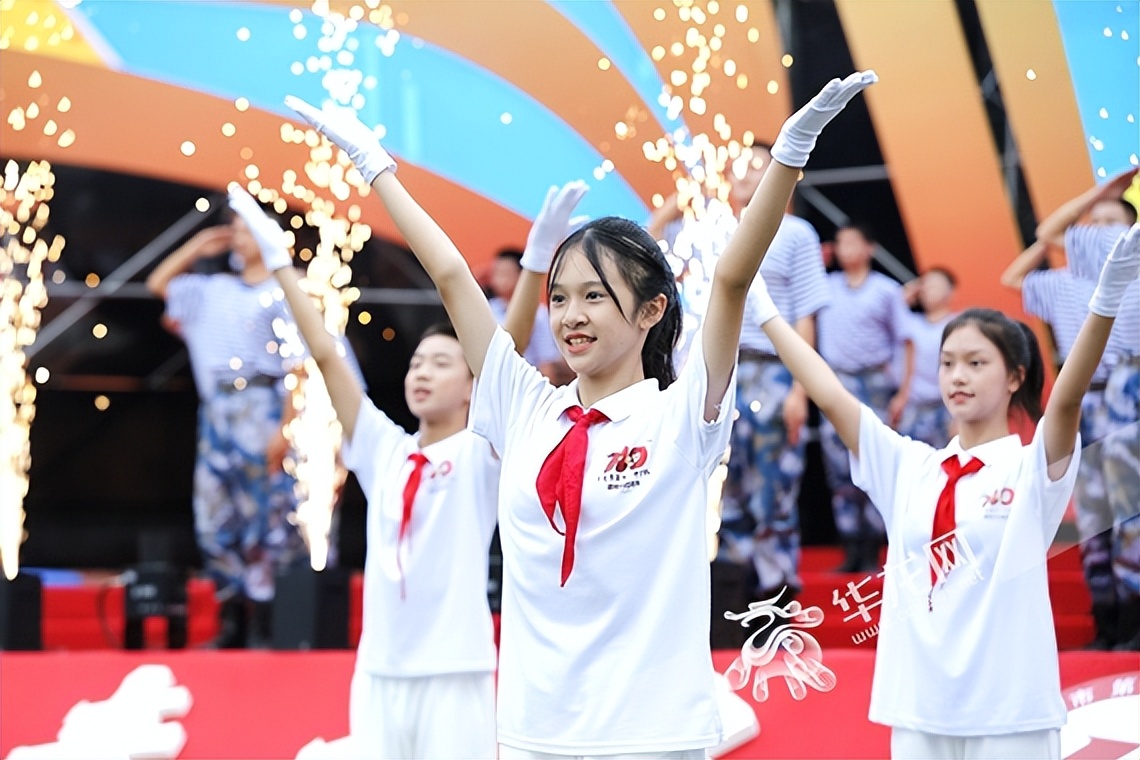 以青春之名赴时代之约视频,青春重庆市十一中