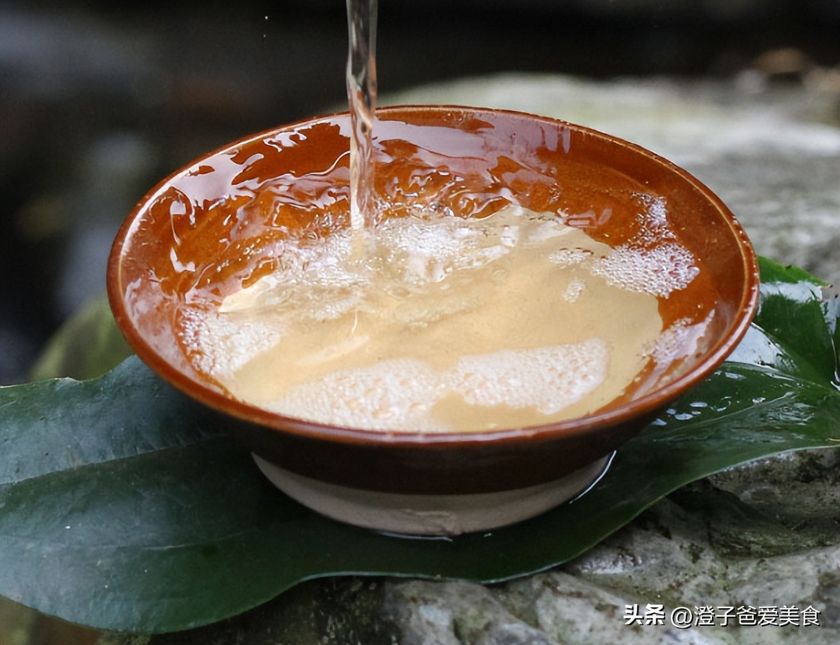 汾酒53度黄盖好还是红盖值得收藏,白玻汾酒黄盖和红盖的区别