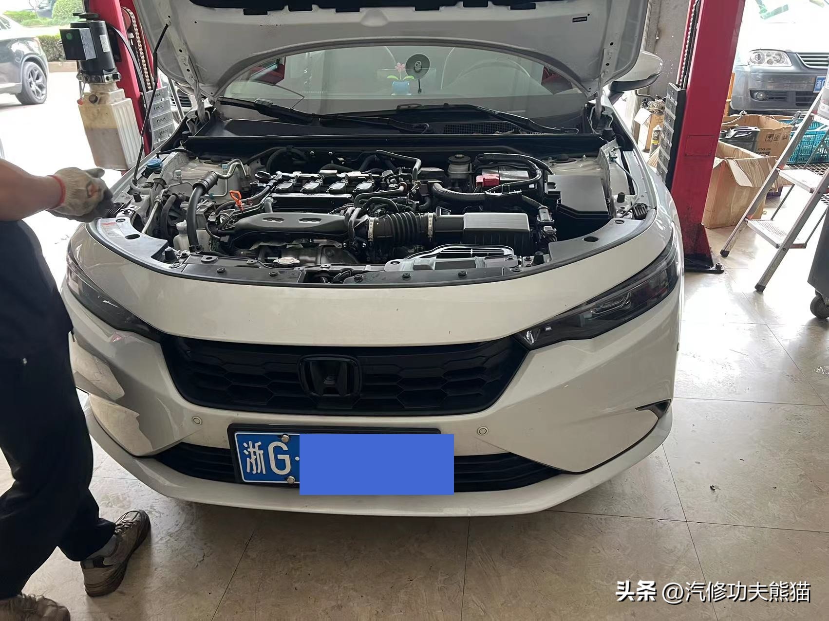 简单的给车做个保养,如何给车做保养视频