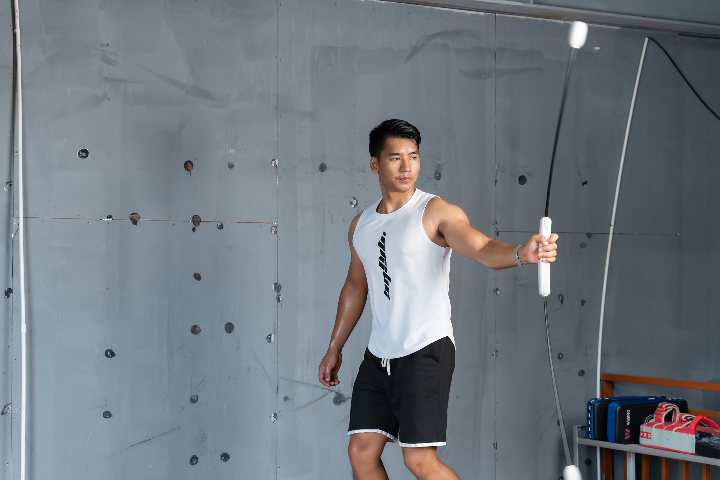 广西赵又廷告诉你：这种“前驱后翘”椭圆机，真是太刺激了