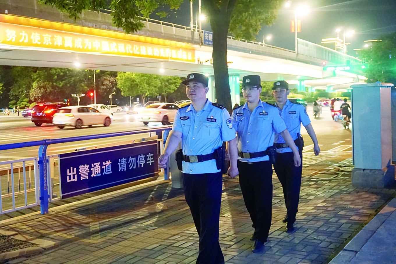 【新时代派出所风采】石家庄市公安局桥西分局东风路派出所：守护街头巷尾温暖百姓心田