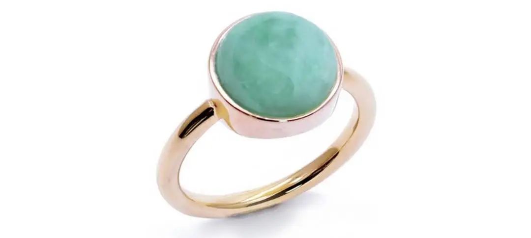 谭松韵关晓彤金鹰节,关晓彤谭松韵红毯走秀