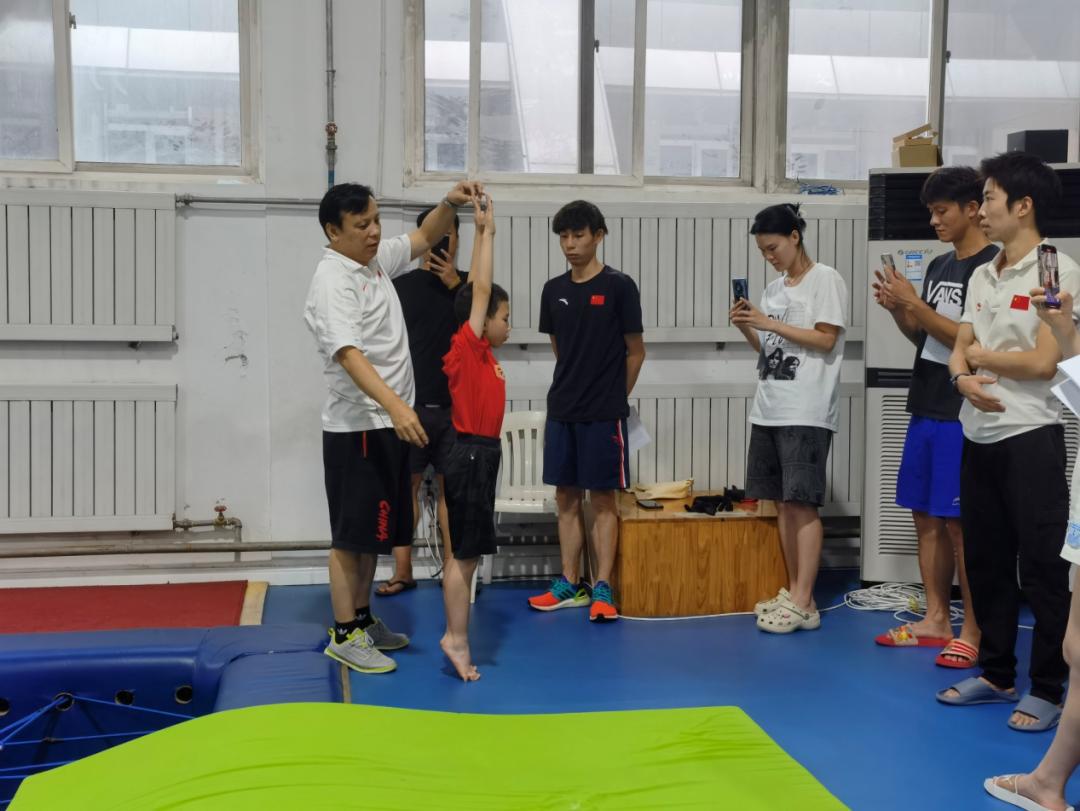 陕西跳水教练视频,陕西省跳水训练