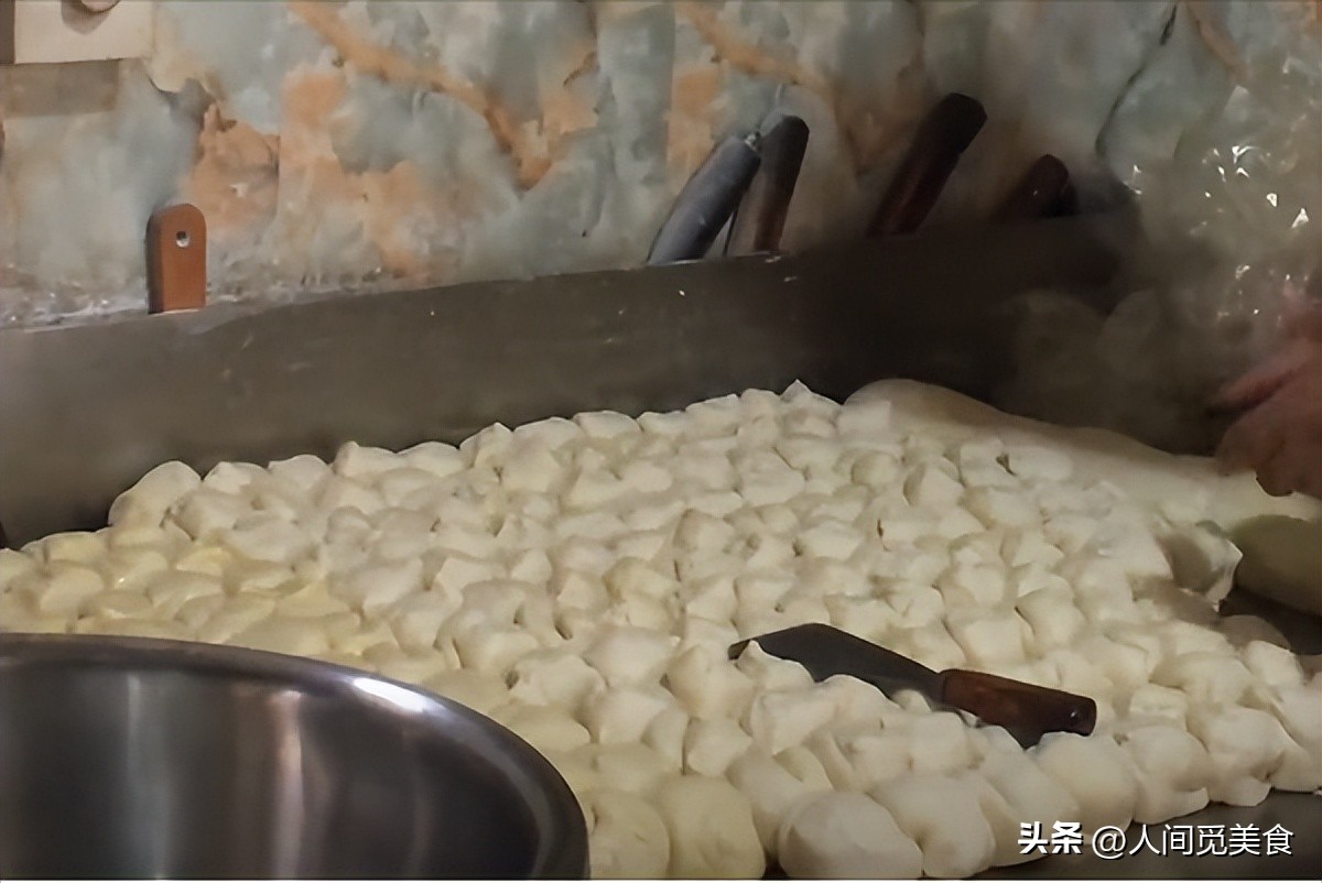 甘肃兰州100元一碗的牛肉面,甘肃8元一碗牛肉面