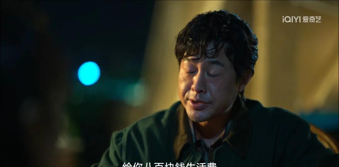 “狂飙”大嫂好会背包，看着好眼馋啊！