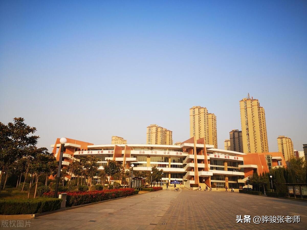 河南公办大学前十名,2019年商丘学院排名