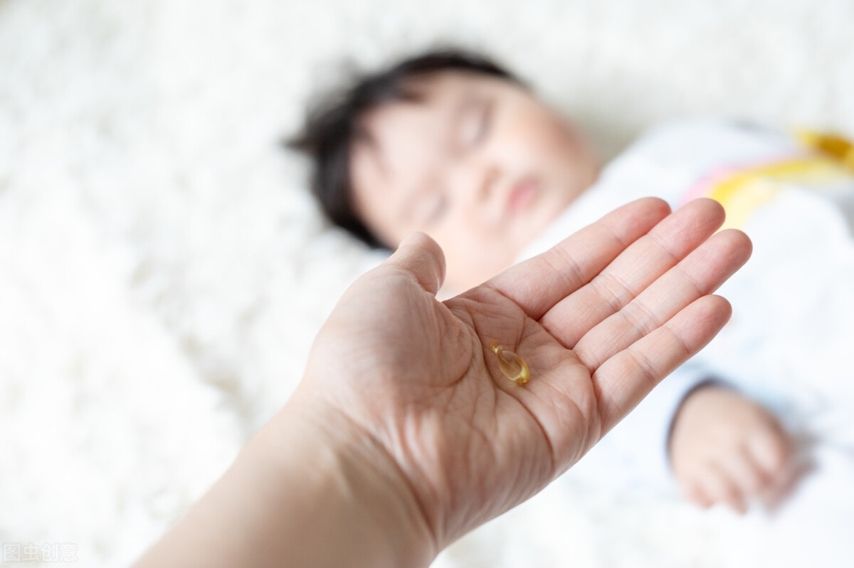 新生宝宝补钙的最佳时间表,家长不用着急补钙