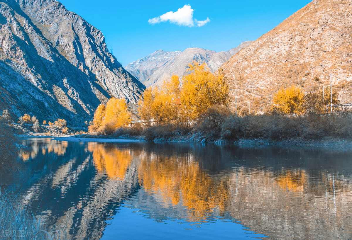 云贵川三地好玩的地方,云贵川附近哪个景点景色最好