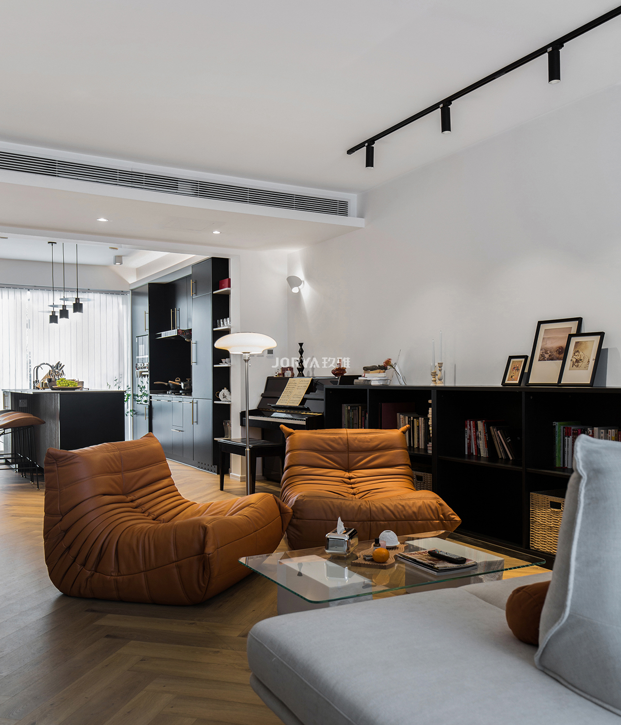 令人眼前一亮的艺术氛围，好像杂志里的家