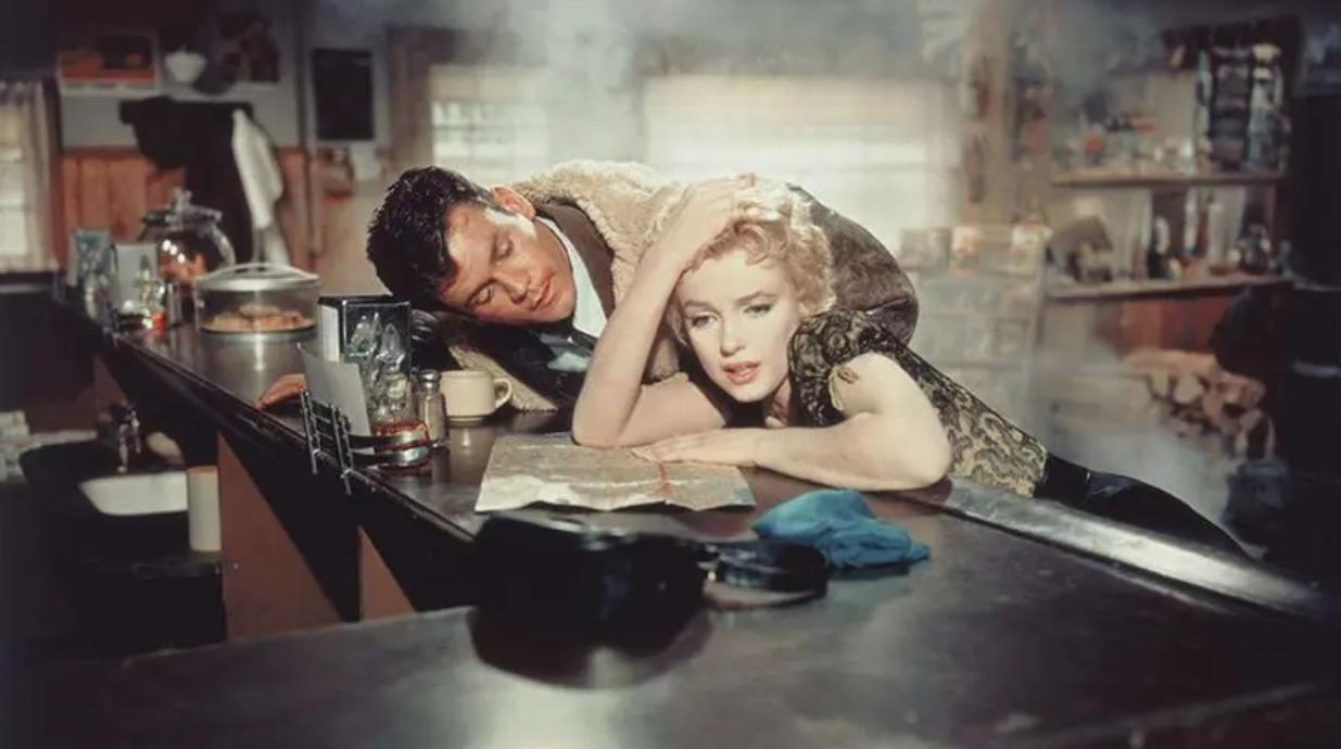 玛丽莲梦露遭遇了什么,玛丽莲梦露艳后