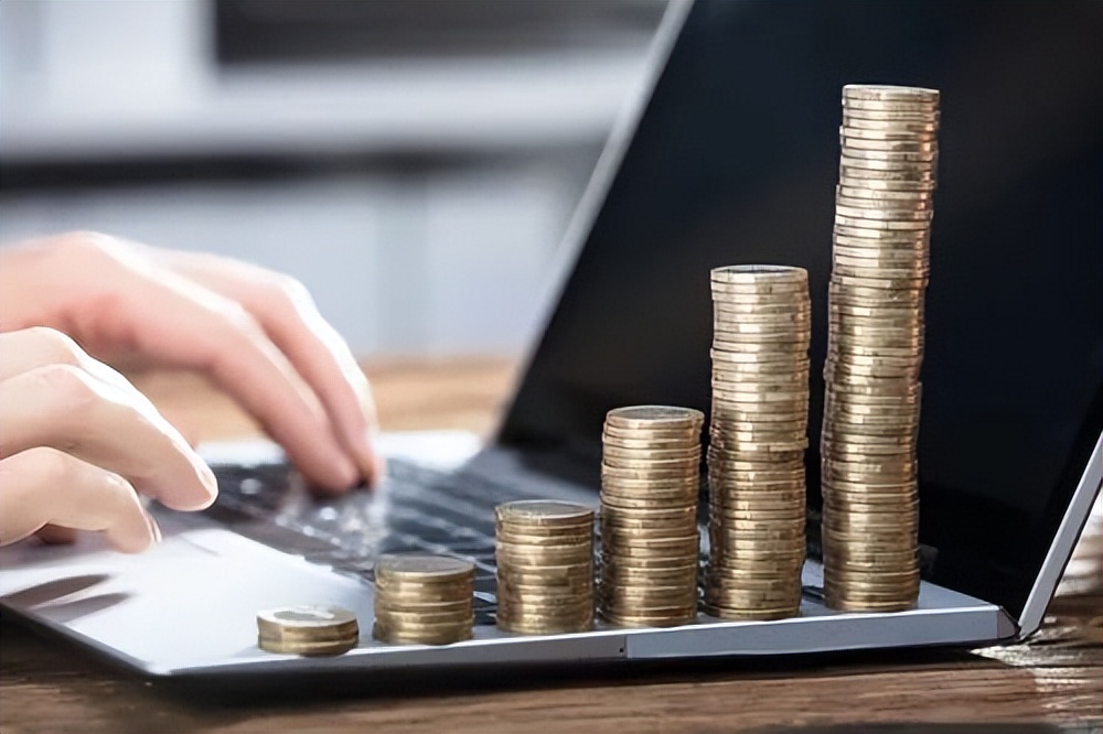 北京年夜饭太火！春节餐厅日薪800元，仍难招到短工？加上补贴，小时工一个月可挣6000元