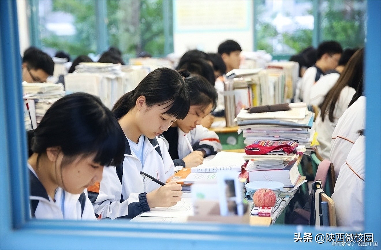 高考失利前途渺茫很可能走专科,高考失利是读专科还是继续复读