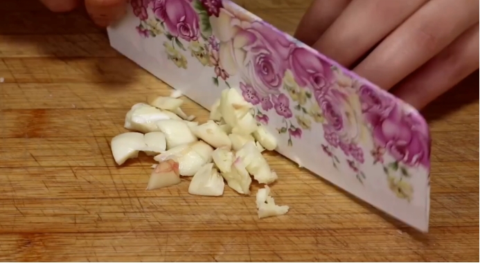 煮面条怎样不会白沫,面条怎么煮才能劲道爽滑