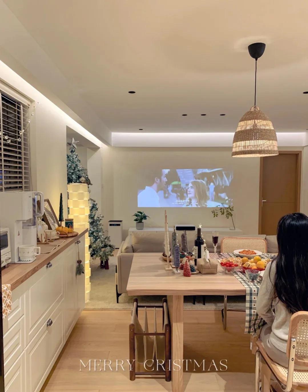 女子晒自家装修让人哭笑不得,女子晒出装修了一半的房子