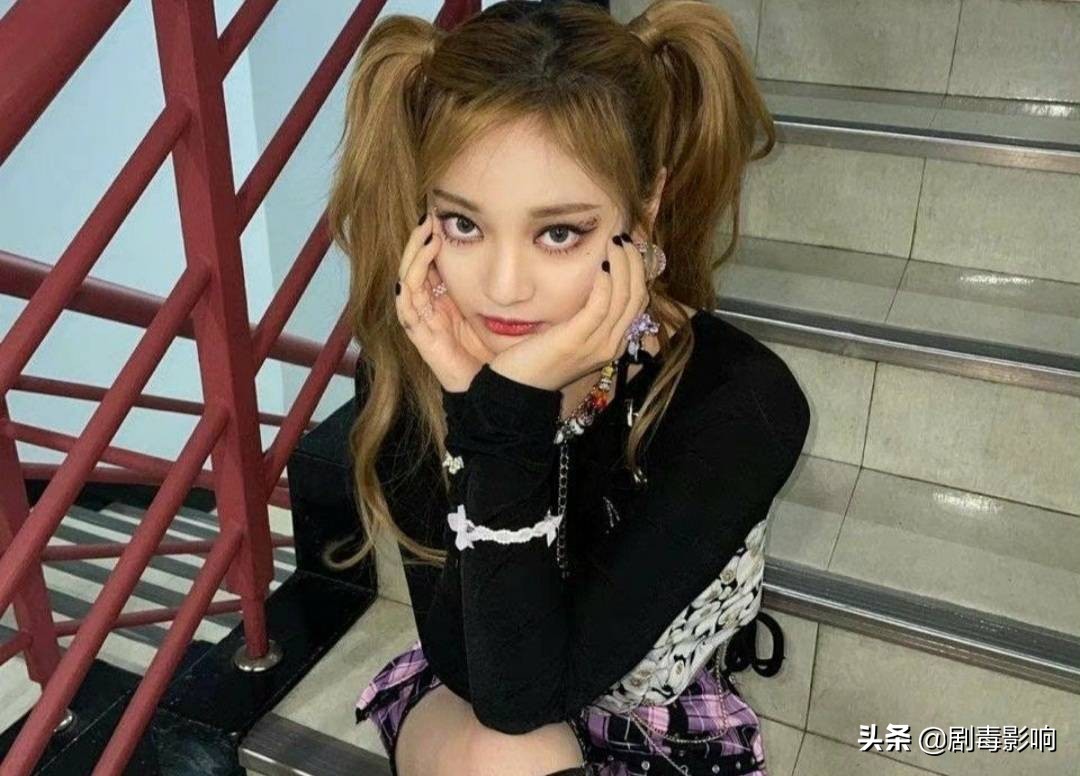 jennie郑秀晶舞台对比,郑秀妍jennie郑秀晶