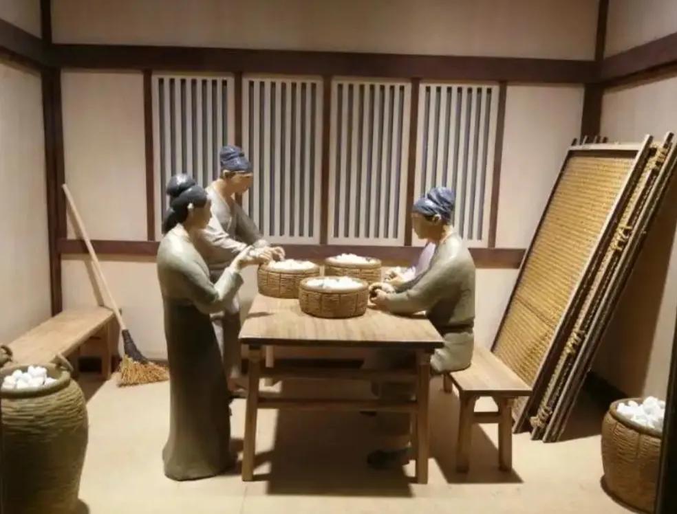 中国丝绸博物馆和中国之江博物馆,博物馆中国的服装