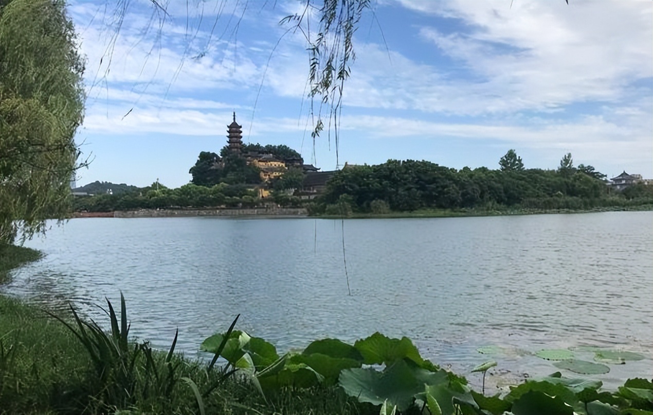 镇江金山风景区里面景点大全,镇江春节期间有哪些免费景点