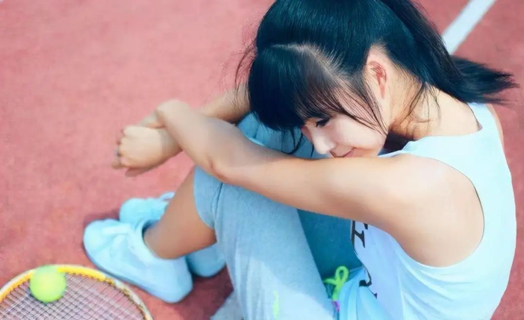 月经初潮后女孩还能长高多少呢,初潮后个子反而长得快