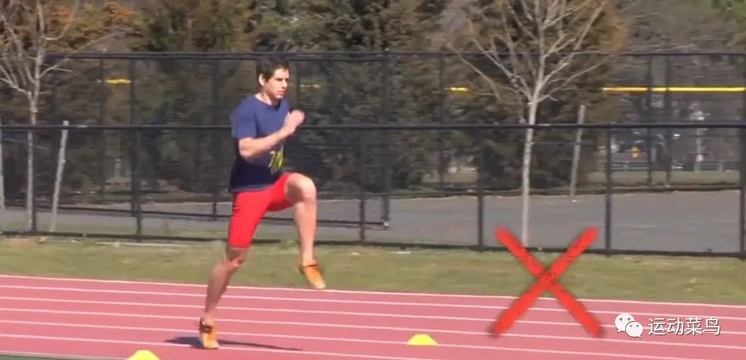 跑步步频需要核心力量吗,跑步是步幅大轻松还是步频快轻松