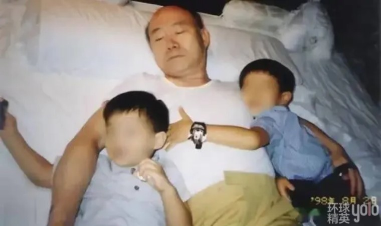 韩国前总统孙子直播吸毒爆猛料：爷爷杀人，父母洗钱，全家恶人！