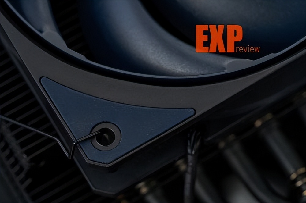 酷冷至尊暴雪T824散热器评测：风冷之王新竞争者