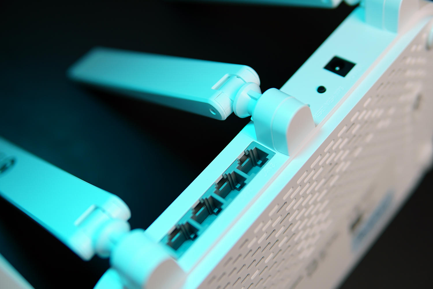 tp-linkax3000路由器怎么样,两百左右路由器推荐大户型