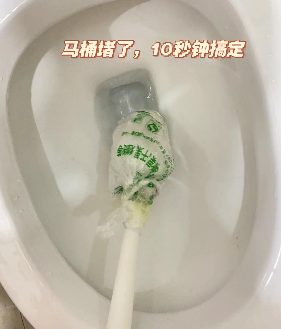 马桶水箱内按键不回弹怎么修,马桶抽不上来水按键无法回弹