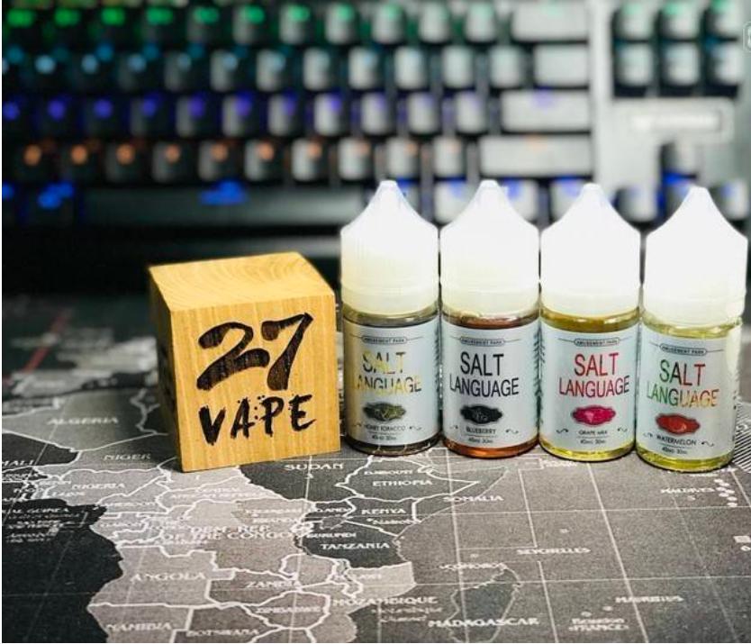 笼罩在烟雾里的巨人，中国*草烟**总公司，一年税费养活中国*队军**