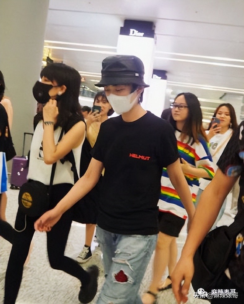 演唱会打碟曾轶可,演唱会耍大牌打碟