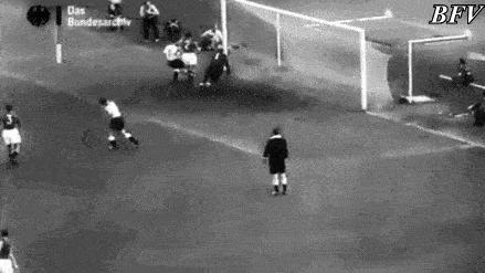 谁是当今足坛第一人,谁是球王第一季