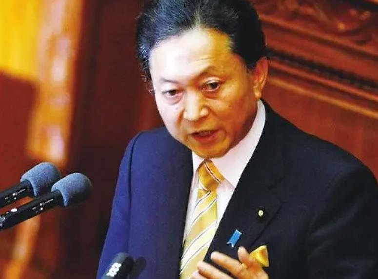 鸠山由纪夫日本最有良知的首相,日本前首相鸠山由纪夫下跪视频