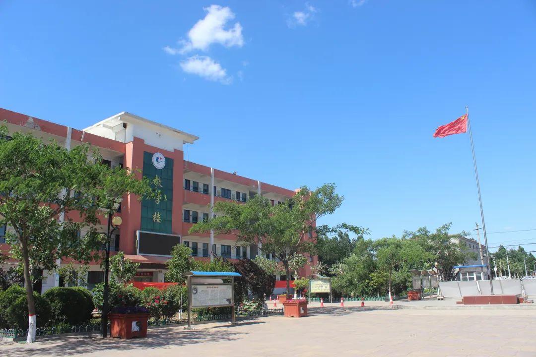 一本率99.5%，41人上清北：优秀县中是如何避免塌陷的？